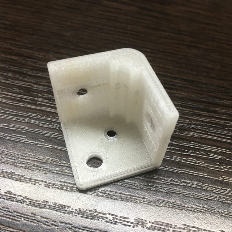 3D печать уголков настенной полки