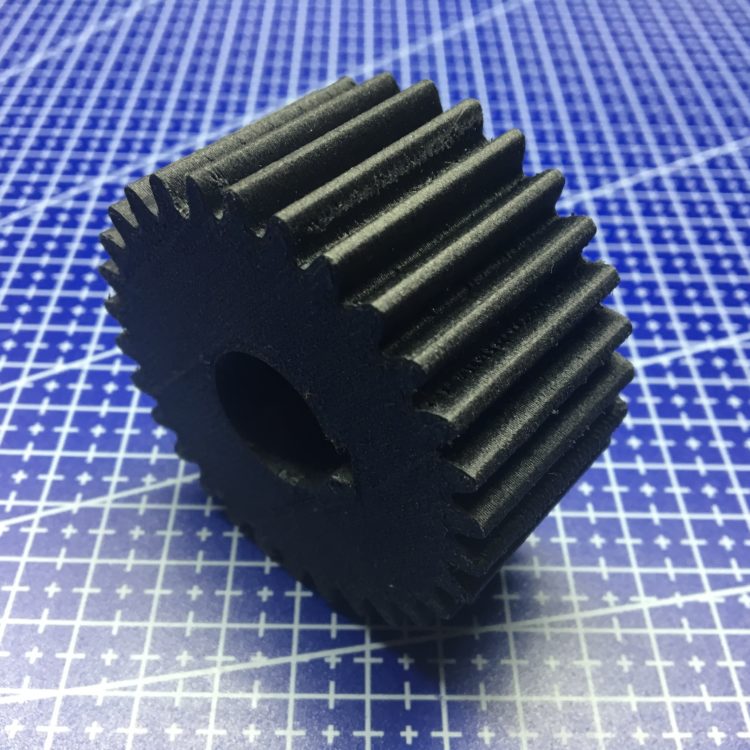 3D печать шестерней производственного конвейера