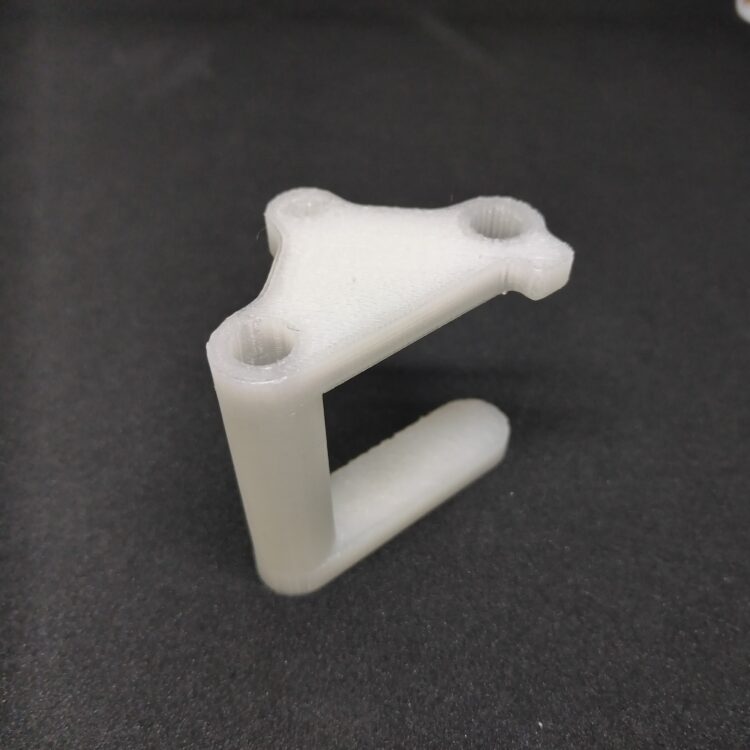 3D печать кронштейна для дата-пробивной машины