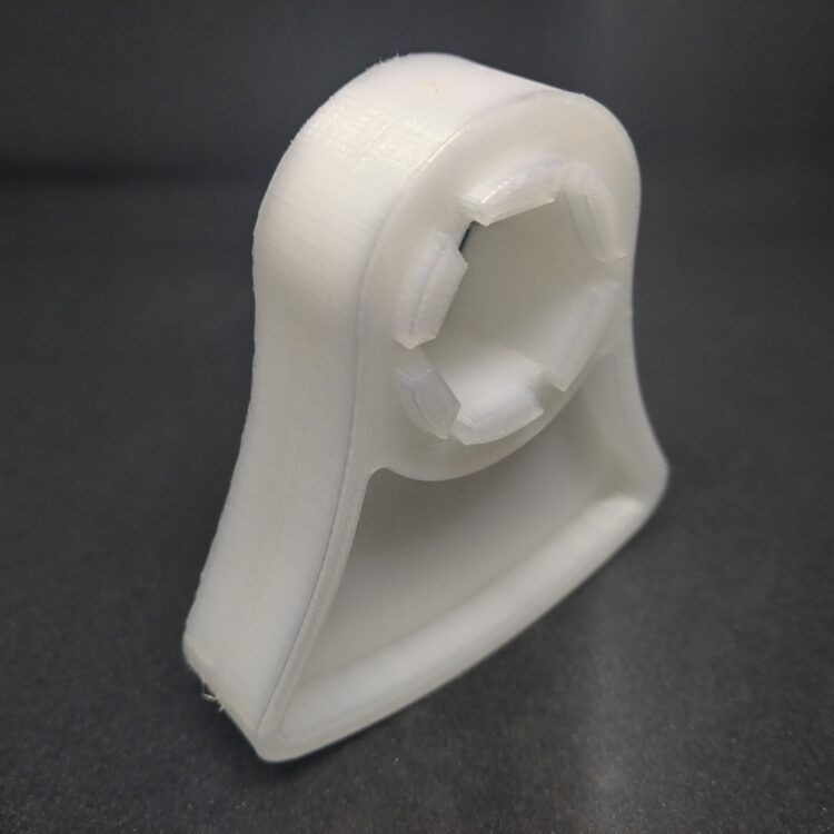 3D печать фиксатора ковша производственного конвейера